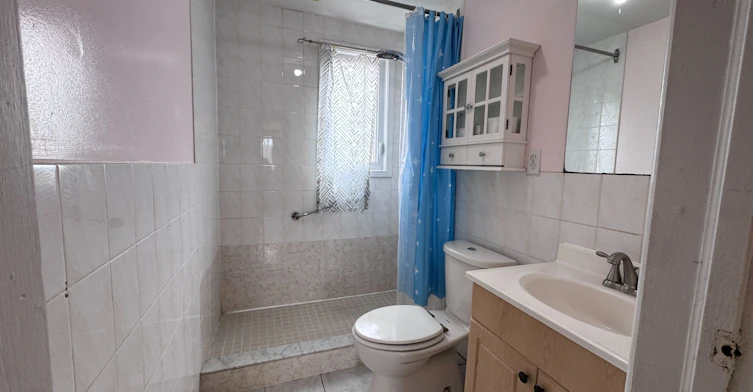121 Bishop Avenue, Toronto, ON, M2M 1Z6 - 13
