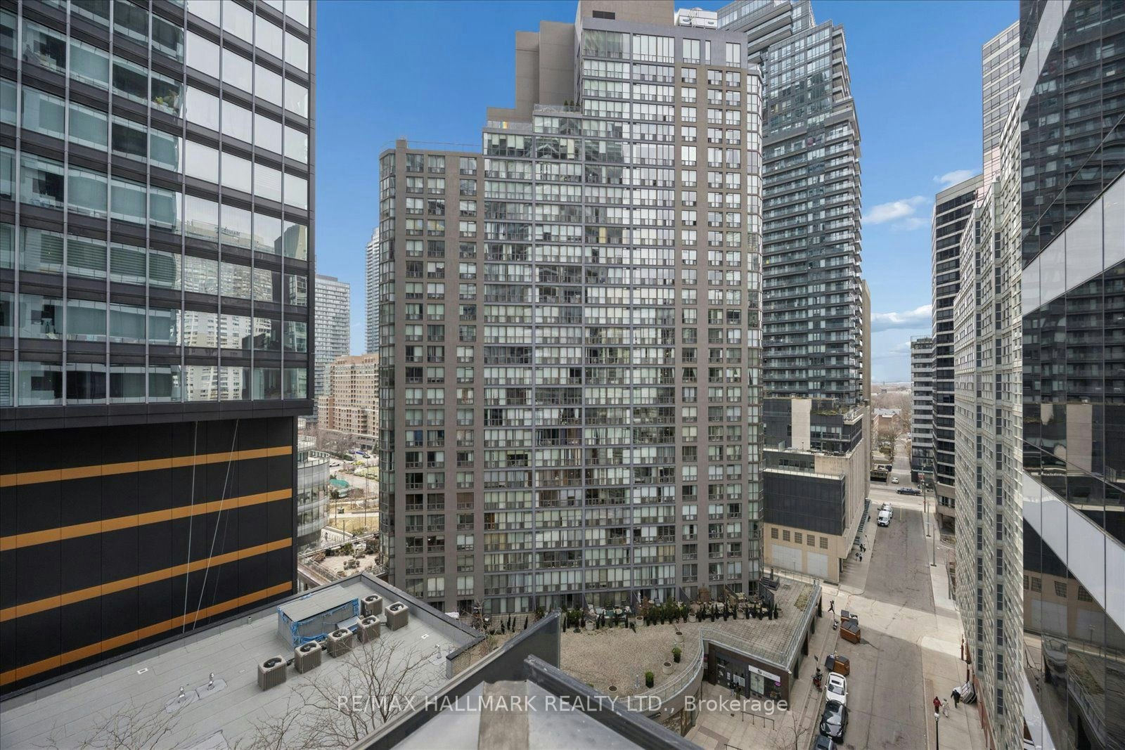904-5 St Joseph Street, Toronto, ON, M4Y 0B6 - 24