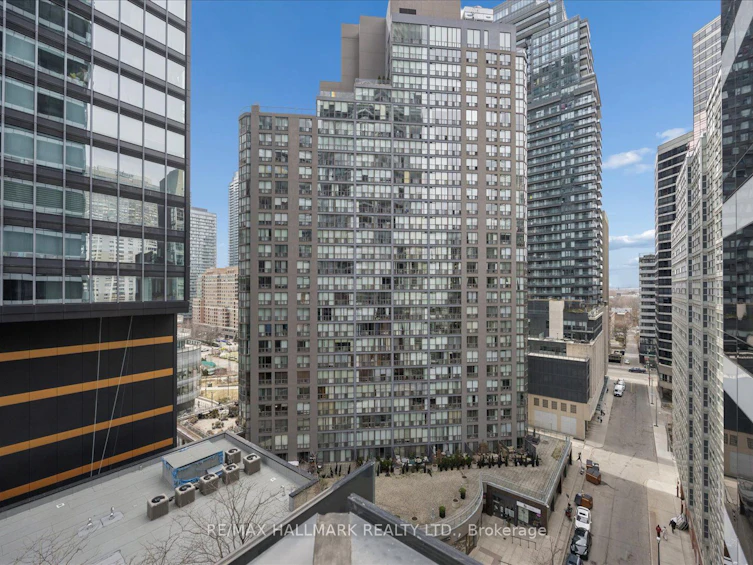 904-5 St Joseph Street, Toronto, ON, M4Y 0B6 - 24