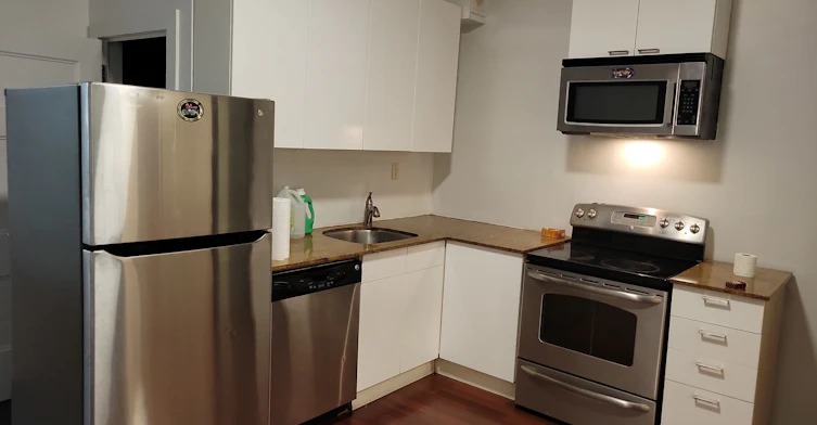 2nd Rear-181 Augusta Avenue, Toronto, ON, M5T 2L4