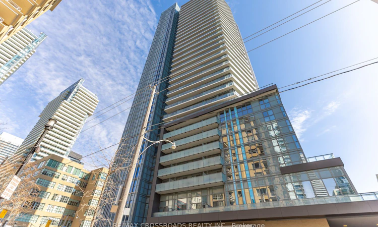 2103-125 Redpath Avenue
