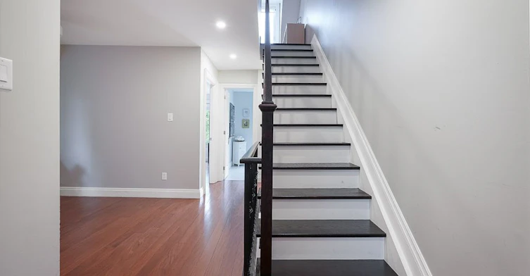 21A Grove Avenue, Toronto, ON, M6J 3B5 - 21