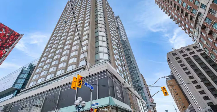 501-155 Yorkville Avenue, Toronto, ON, M5R 0B4
