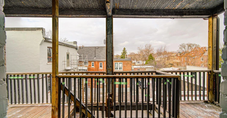 4-1074 St Clair Avenue W, Toronto, ON, M6E 3H3 - 35