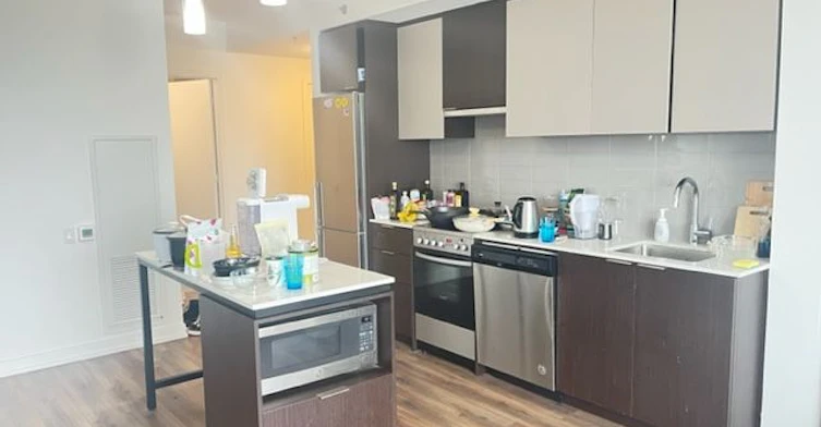 2104-203 College Street, Toronto, ON, M5T 1P9 - 2