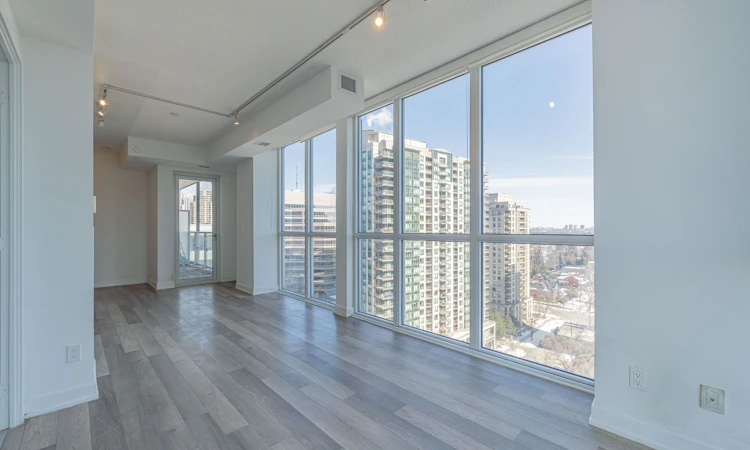 1207-5180 Yonge Street