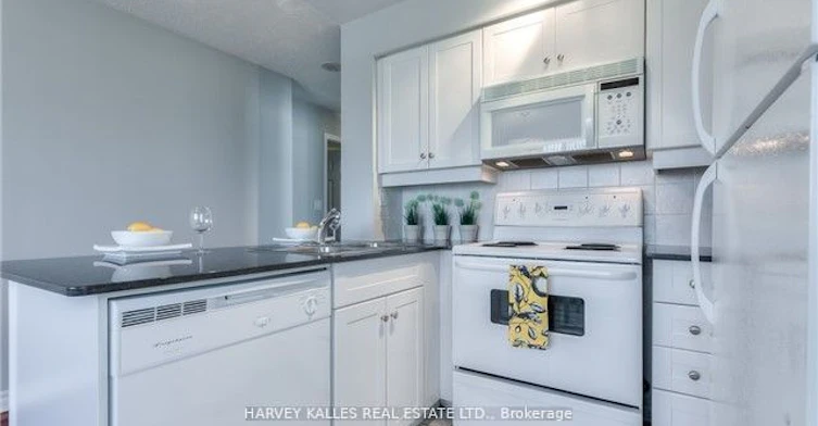 703-19 Barberry Place, Toronto, ON, M2K 3E3 - 8