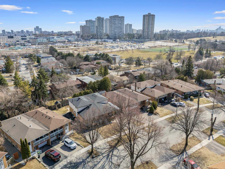 19 Mentor Boulevard, Toronto, ON, M2H 2M9 - 46