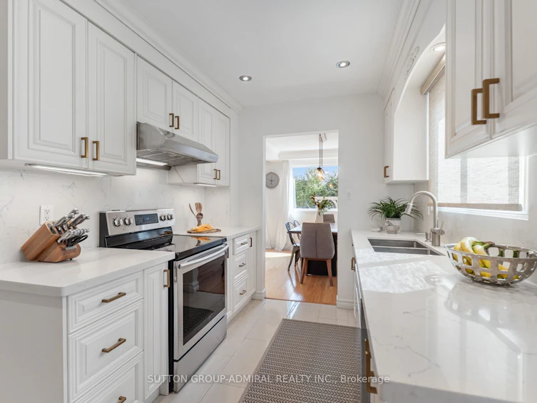 19 Mentor Boulevard, Toronto, ON, M2H 2M9 - 11