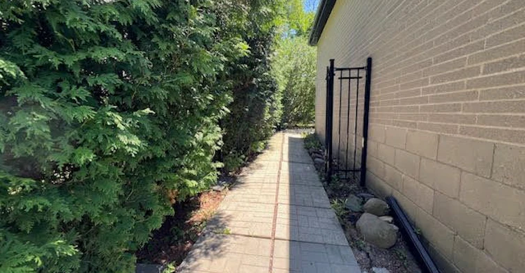 Lower Level-37 Kenton Drive, Toronto, ON, M2R 2H6 - 9