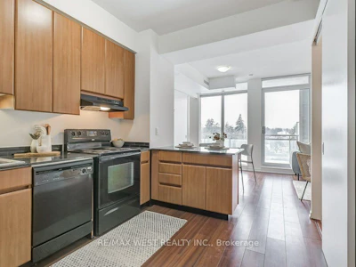 501-30 Canterbury Place - 3