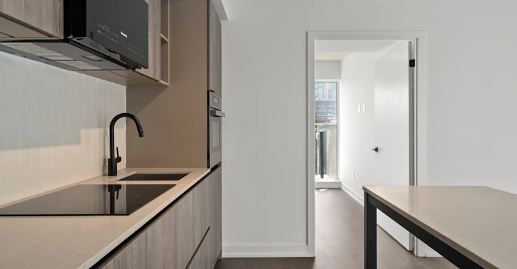 1303-2 Augusta Avenue, Toronto, ON, M5V 0T3
