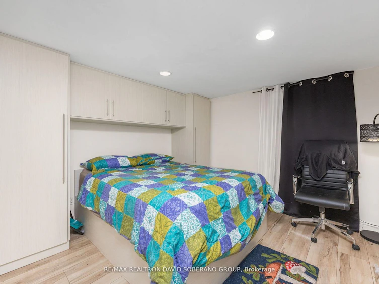256 Codsell Avenue, Toronto, ON, M3H 3X1 - 22