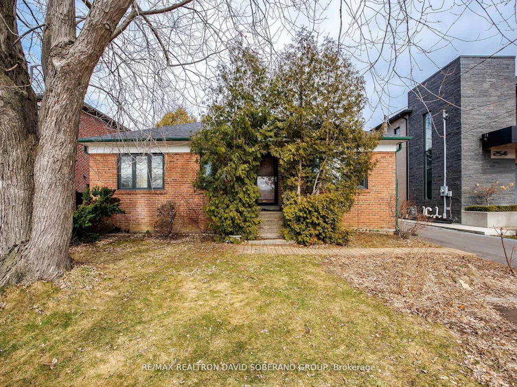 256 Codsell Avenue, Toronto, ON, M3H 3X1