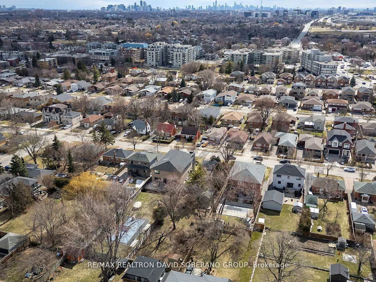 256 Codsell Avenue, Toronto, ON, M3H 3X1 - 44