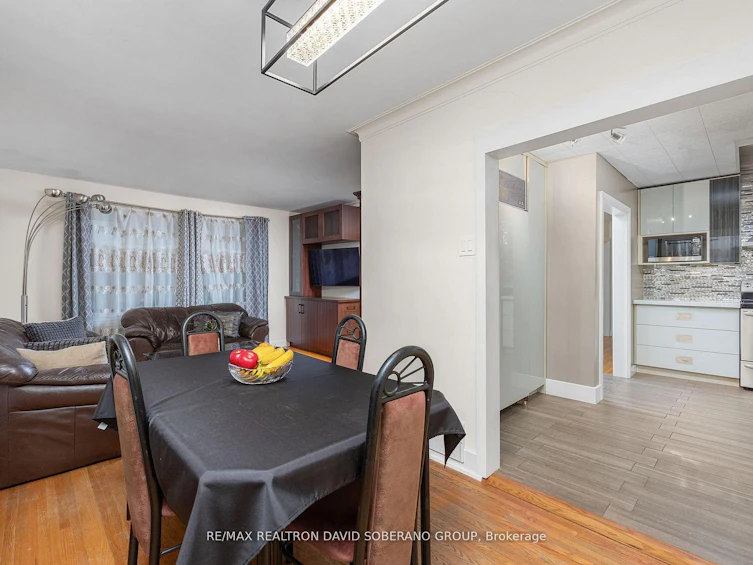 256 Codsell Avenue, Toronto, ON, M3H 3X1 - 8