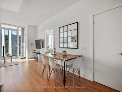 1005-128 Fairview Mall Drive - 5