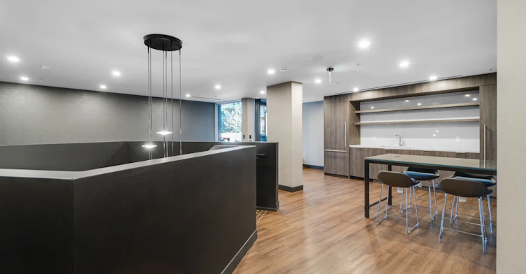 310-2525 Bathurst Street, Toronto, ON, M6B 2Y9 - 2