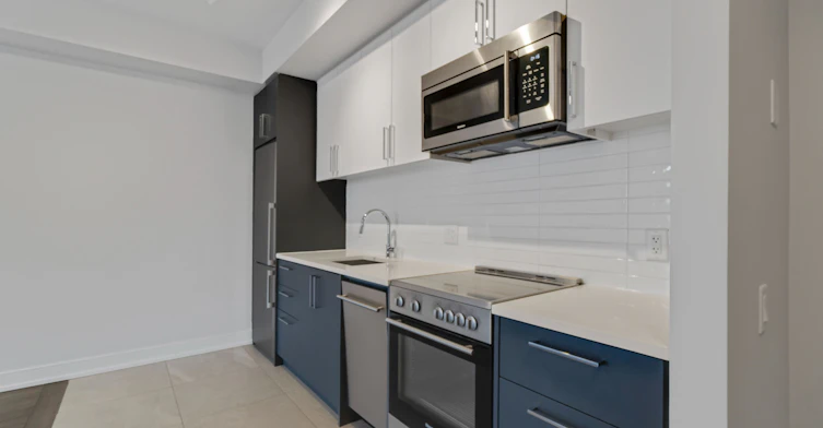 310-2525 Bathurst Street, Toronto, ON, M6B 2Y9 - 26