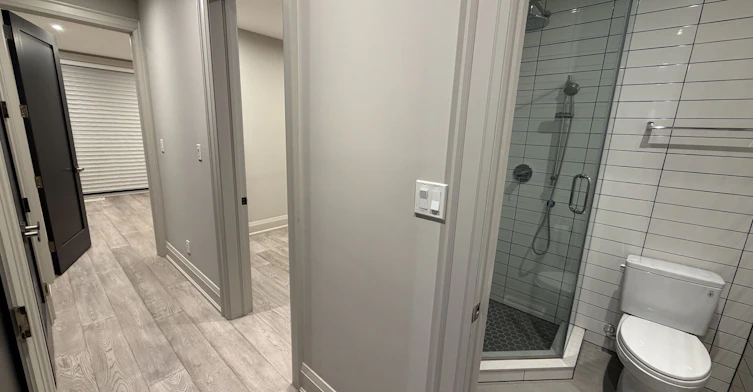 6-47 Madison Avenue, Toronto, ON, M5R 2S3 - 17