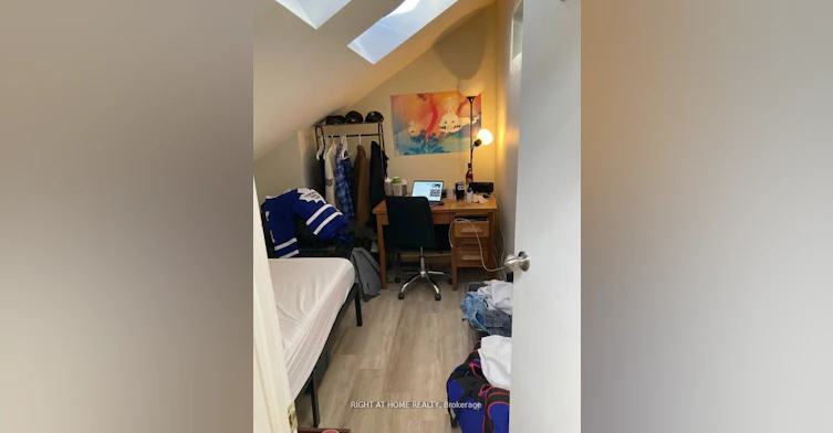 Unit 2-210 Mccaul Street, Toronto, ON, M5T 1W5 - 12