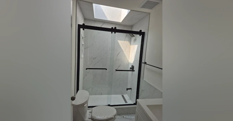 Unit 2-210 Mccaul Street, Toronto, ON, M5T 1W5 - 13