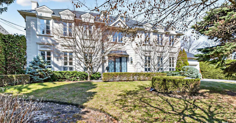 8 Colvestone Road, Toronto, ON, M2L 1X3 - 3