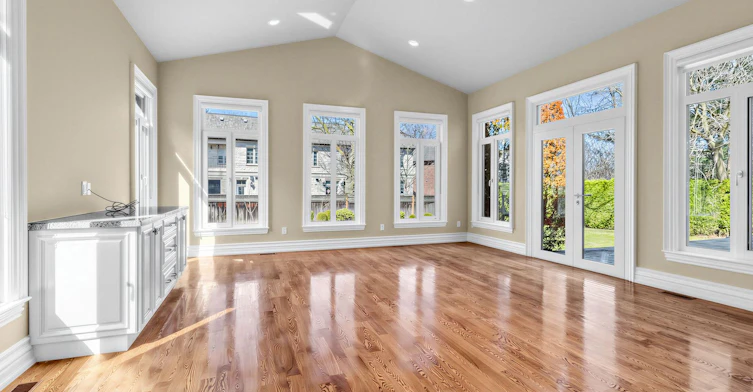 8 Colvestone Road, Toronto, ON, M2L 1X3 - 16