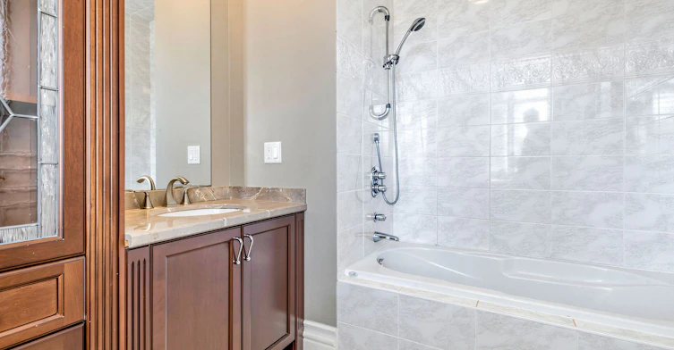 8 Colvestone Road, Toronto, ON, M2L 1X3 - 28