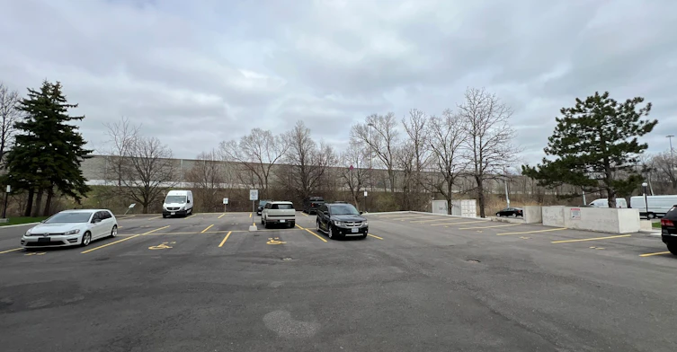 704-150 Neptune Drive, Toronto, ON, M6A 2Y9 - 25