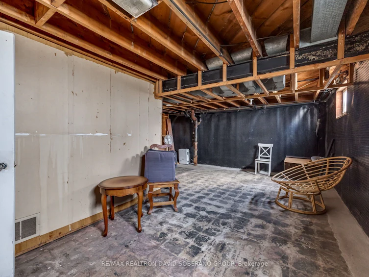 38 Touraine Avenue, Toronto, ON, M3H 1R2 - 24