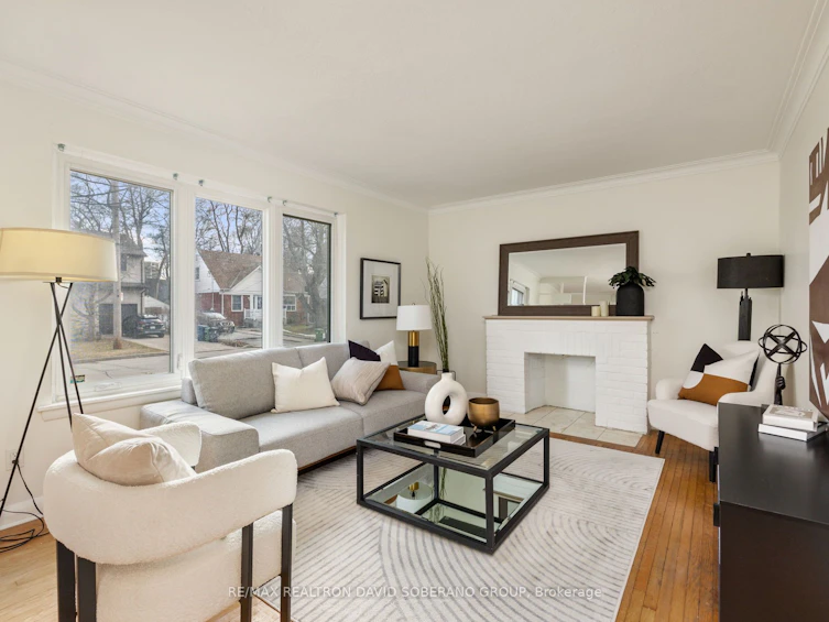 38 Touraine Avenue, Toronto, ON, M3H 1R2 - 4