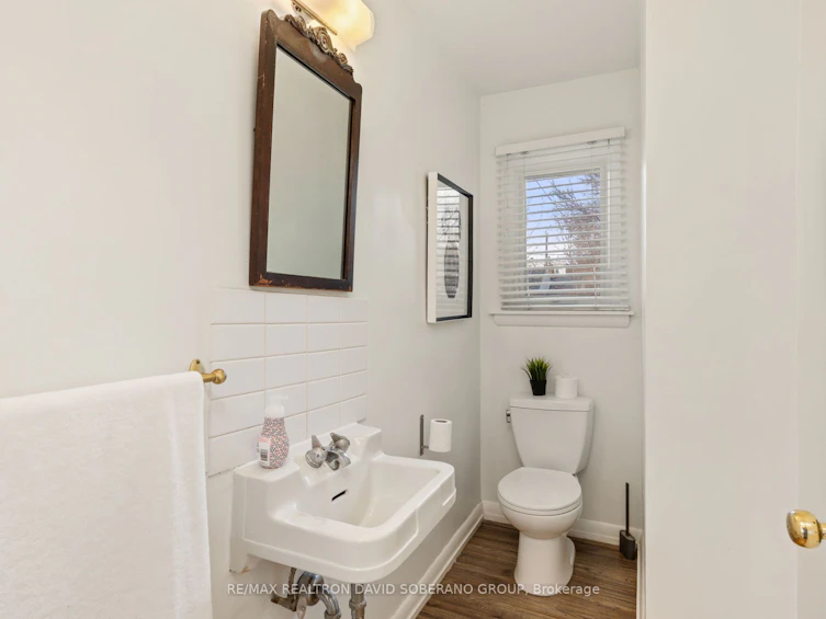 38 Touraine Avenue, Toronto, ON, M3H 1R2 - 12