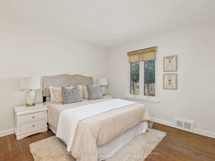 38 Touraine Avenue, Toronto, ON, M3H 1R2 - 13