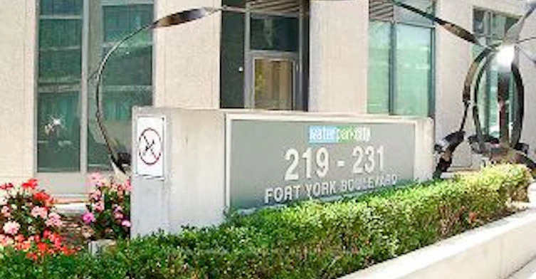 401-219 Fort York Boulevard, Toronto, ON, M5V 1B1 - 2