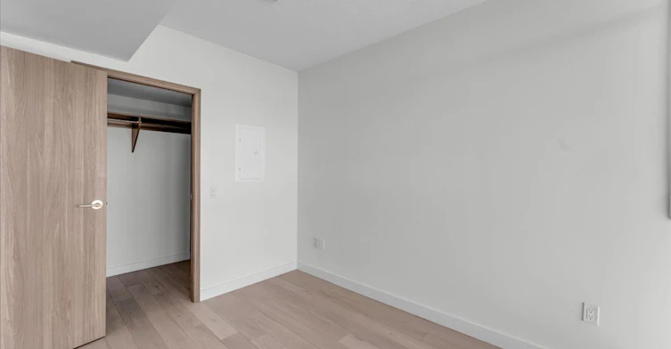 5709-1 Concord Cityplace Way, Toronto, ON, M5V 0X3 - 14