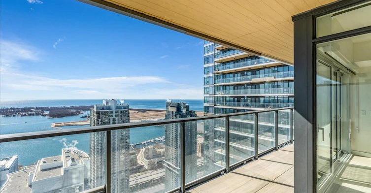5709-1 Concord Cityplace Way, Toronto, ON, M5V 0X3 - 20