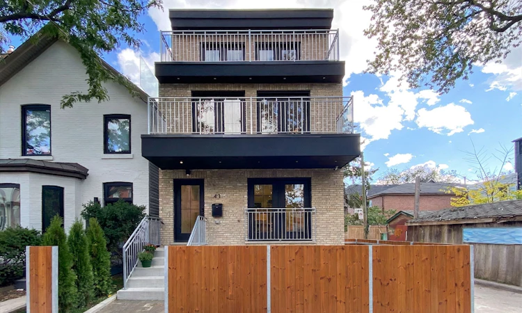 41 Rolyat Street