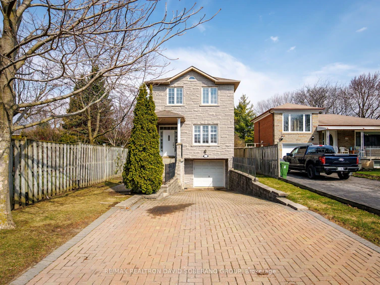 168 Clanton Park Road, Toronto, ON, M3H 2E7