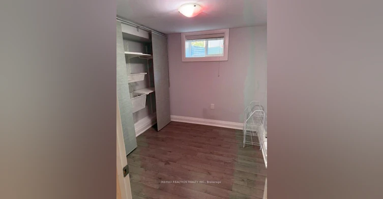 4-32 College View Avenue, Toronto, ON, M5P 1J4 - 6
