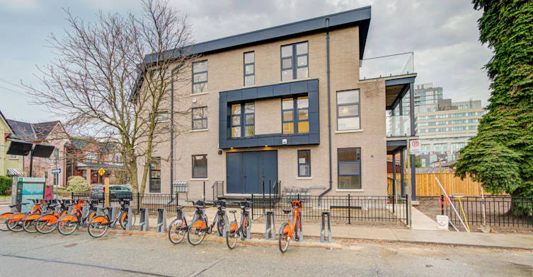 UNIT 5-78 Gladstone Avenue, Toronto, ON, M6J 3K8