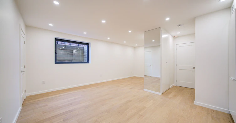 UNIT 5-78 Gladstone Avenue, Toronto, ON, M6J 3K8 - 9