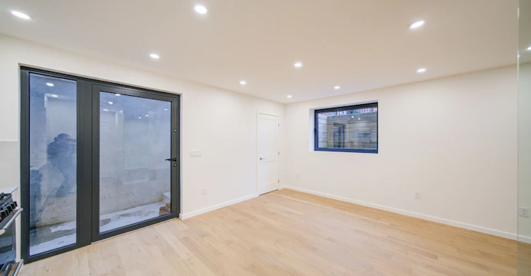 UNIT 5-78 Gladstone Avenue, Toronto, ON, M6J 3K8 - 8