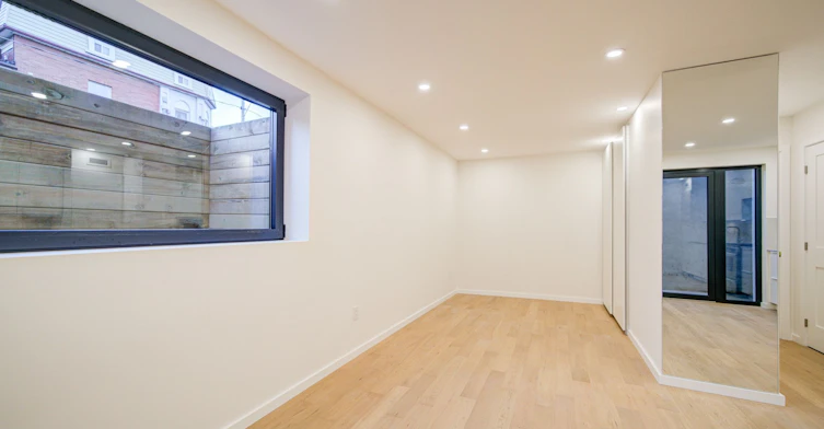 UNIT 5-78 Gladstone Avenue, Toronto, ON, M6J 3K8 - 11