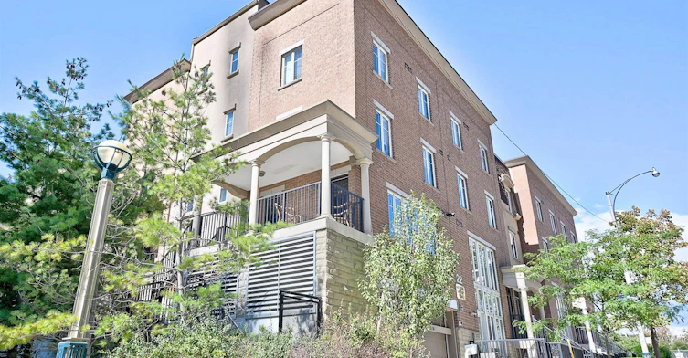 109-22 Western Battery Road, Toronto, ON, M6K 3N9