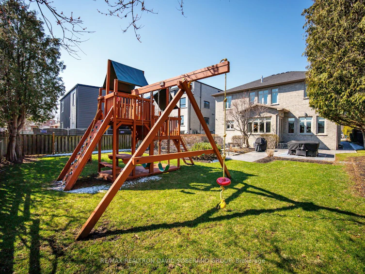 3 Dunsmore Gardens, Toronto, ON, M3H 3M1 - 45