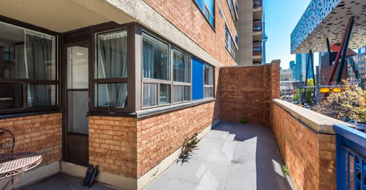 202-105 Mccaul Street, Toronto, ON, M5T 2X4 - 18