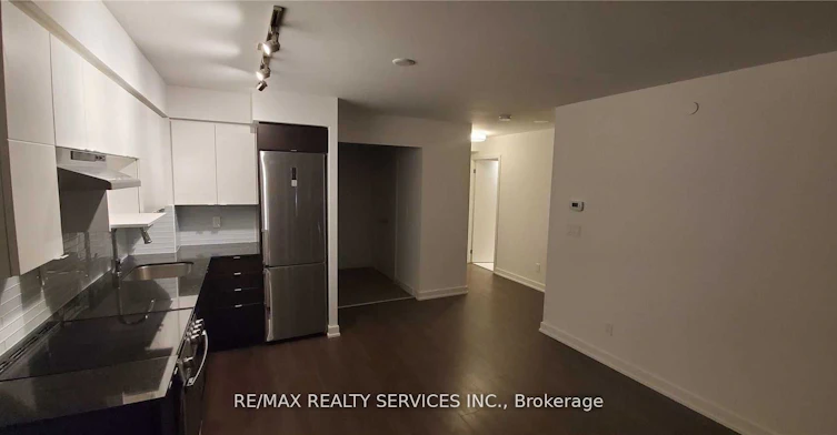 906-120 Varna Drive, Toronto, ON, M6A 2M1 - 3
