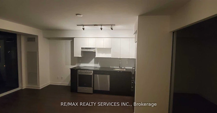 906-120 Varna Drive, Toronto, ON, M6A 2M1 - 9