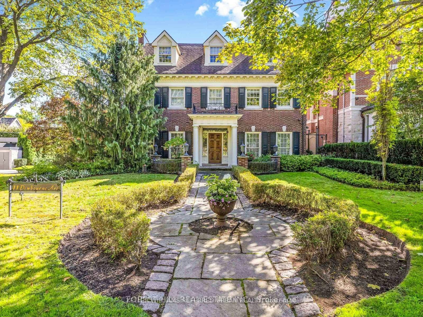 11 Dewbourne Avenue, Toronto, ON, M5P 1Z3